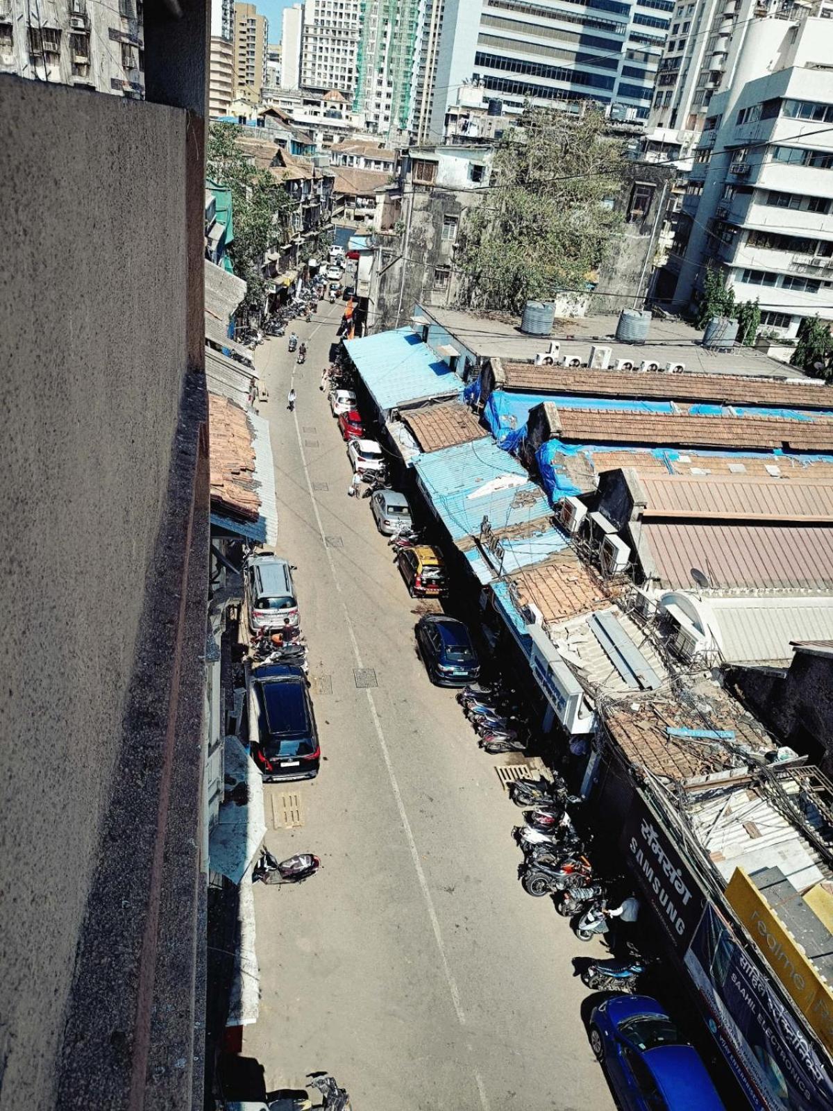 Rk Hotel-near Grant Road Railway Station 2*