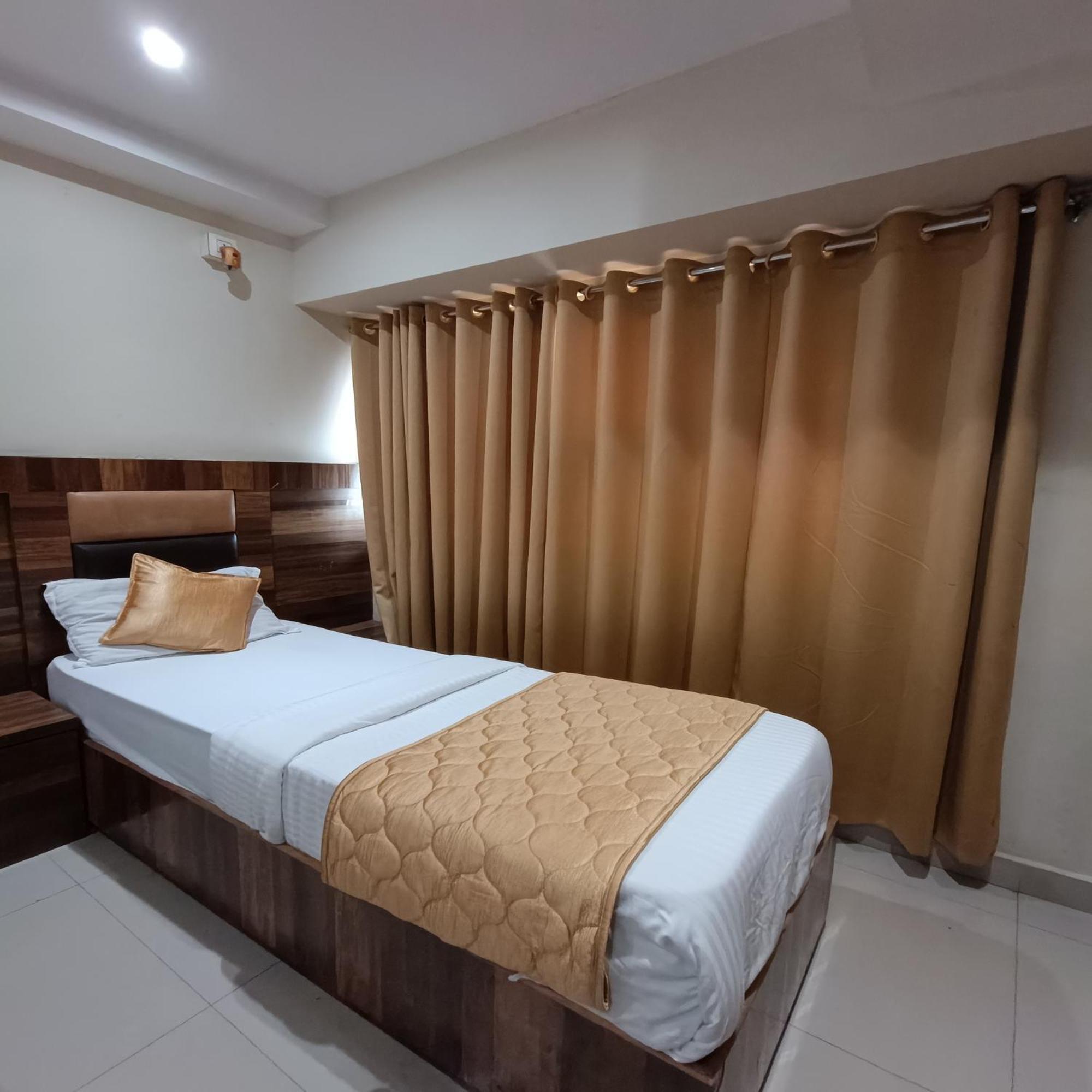 Rk Hotel-near Grant Road Railway Station 2* Mumbai (Bombay)
