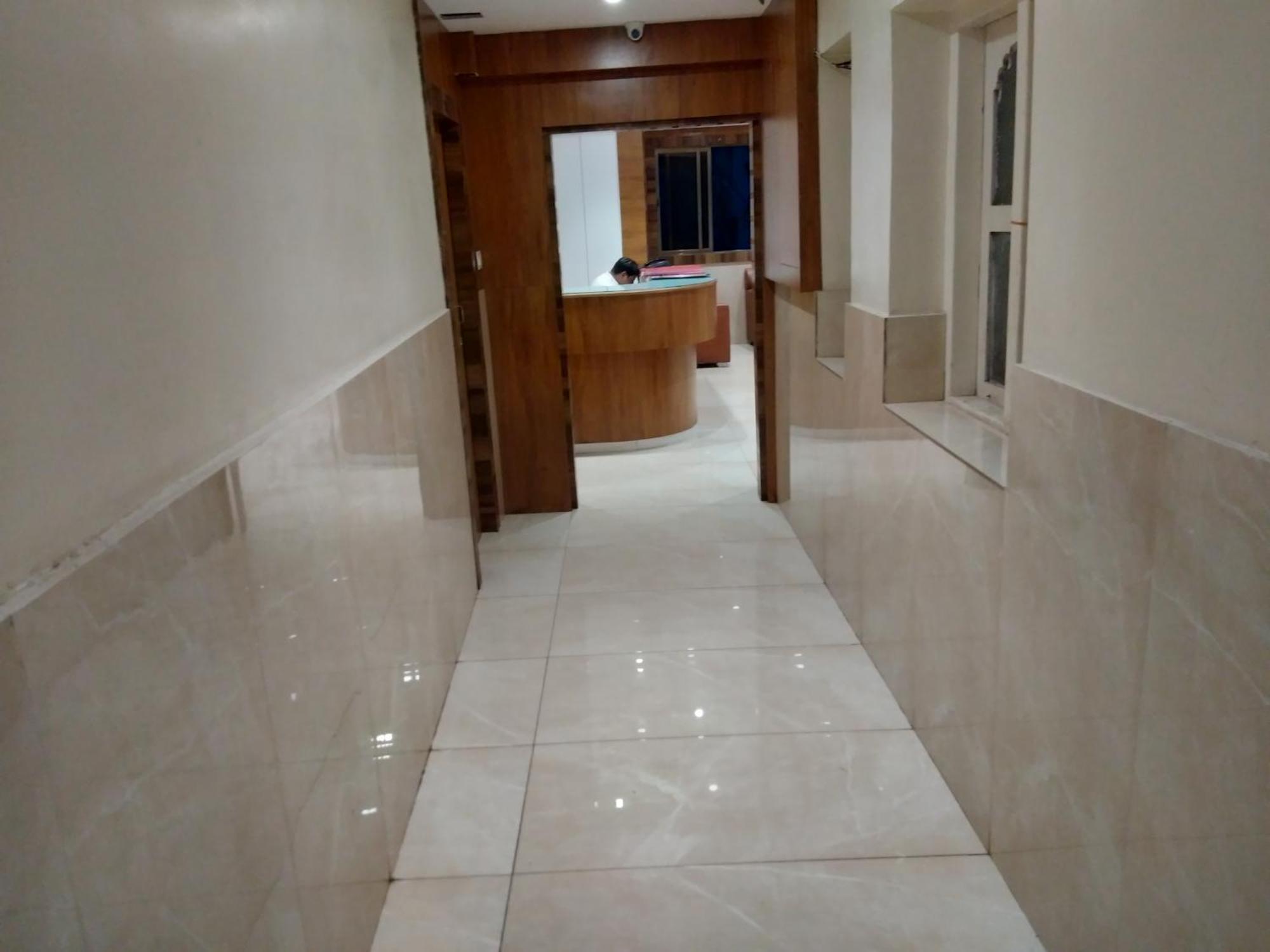 Rk Hotel-near Grant Road Railway Station 2* Mumbai (Bombay)